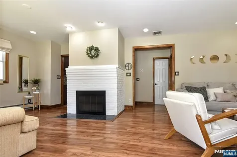 23 Airmount Avenue Ramsey NJ 07446