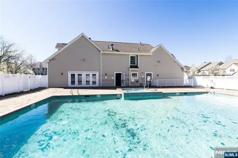 97 Winged Foot Drive Livingston NJ 07039
