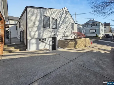 236-238 Crystal Street North Arlington NJ 07031