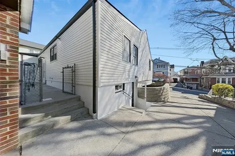 236-238 Crystal Street North Arlington NJ 07031