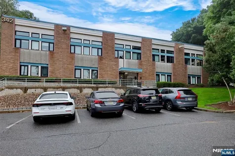 342 Hamburg Turnpike Wayne NJ 07470