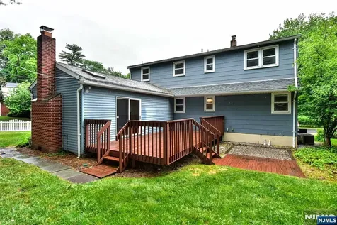 8 Royal Avenue Hawthorne NJ 07506