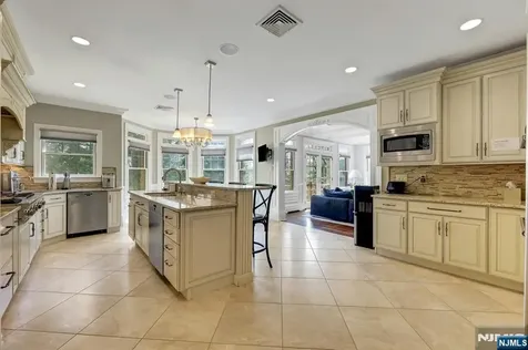 180 Chestnut Street Demarest NJ 07627