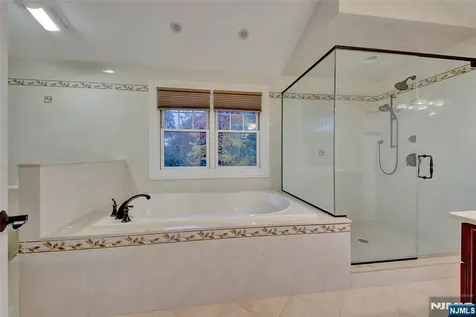180 Chestnut Street Demarest NJ 07627
