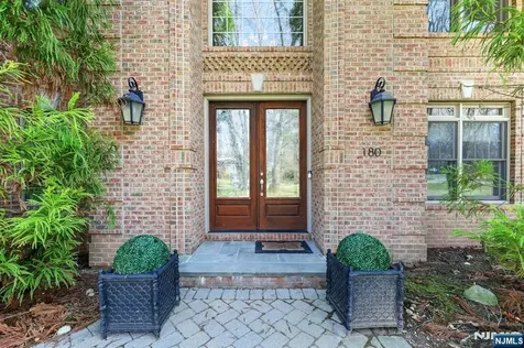 180 Chestnut Street Demarest NJ 07627