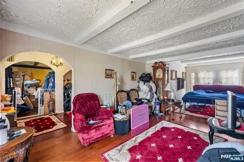 195 Emerson Avenue Paterson NJ 07502