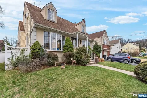 195 Emerson Avenue Paterson NJ 07502