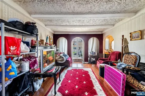 195 Emerson Avenue Paterson NJ 07502