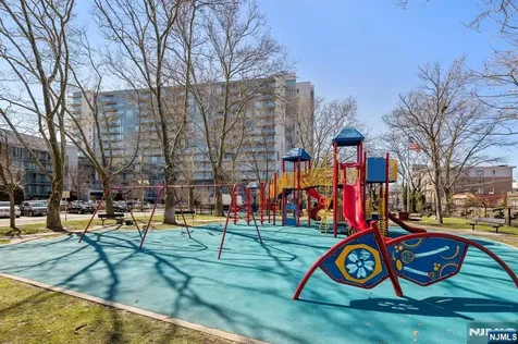 319 Gorge Road Cliffside Park NJ 07010
