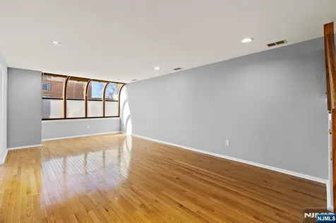 319 Gorge Road Cliffside Park NJ 07010