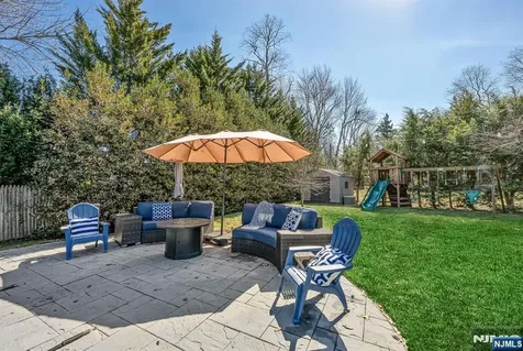 8 Prescott Road Ho-ho-kus NJ 07423