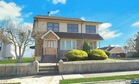 80 Garfield Place Totowa NJ 07512