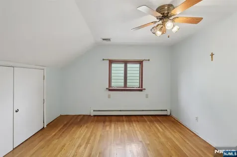27 Jagoe Street Bergenfield NJ 07621