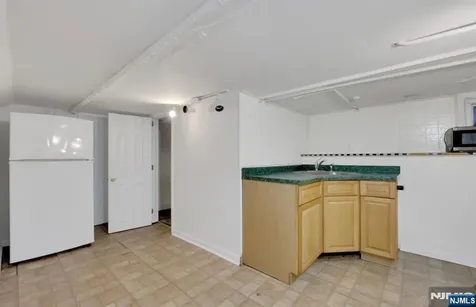 106 Broughton Avenue Bloomfield NJ 07003