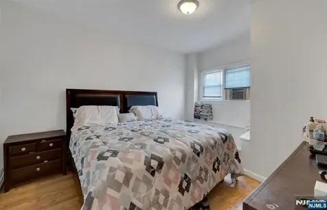 106 Broughton Avenue Bloomfield NJ 07003