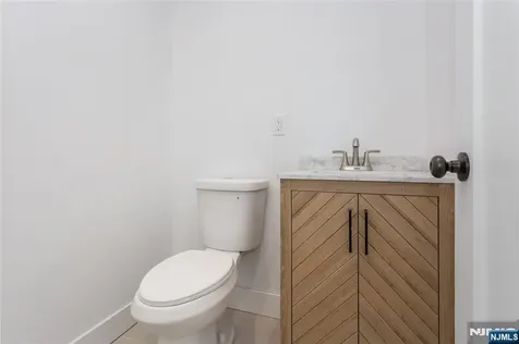 325 Hollywood Avenue Hillside NJ 07205