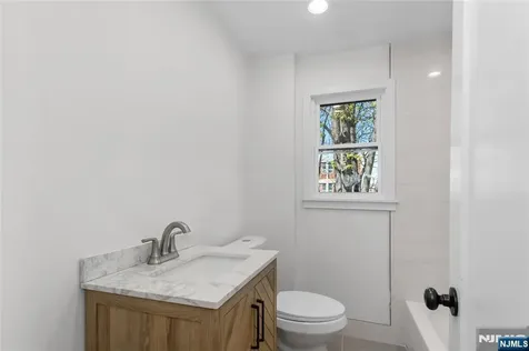 325 Hollywood Avenue Hillside NJ 07205