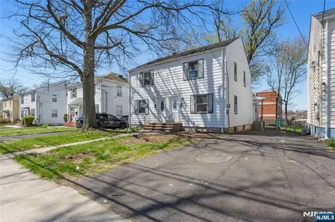 325 Hollywood Avenue Hillside NJ 07205
