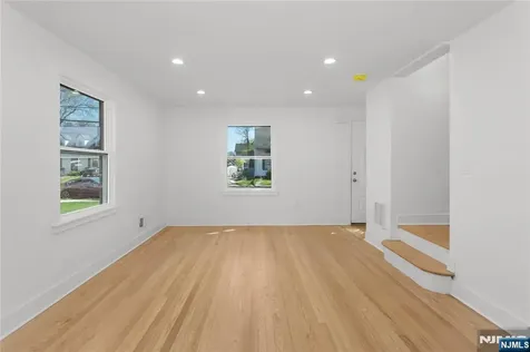 325 Hollywood Avenue Hillside NJ 07205