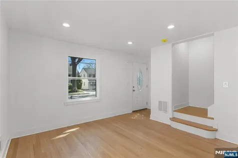 325 Hollywood Avenue Hillside NJ 07205
