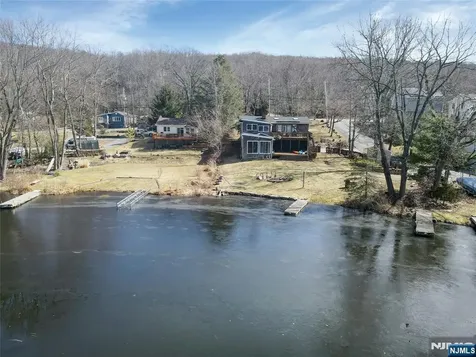 199 Lake Shore Drive West Milford NJ 07421