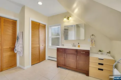 243 Donaldson Avenue Rutherford NJ 07070