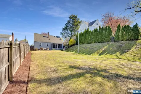 243 Donaldson Avenue Rutherford NJ 07070
