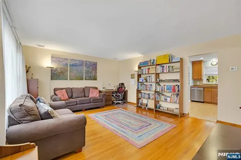 243 Donaldson Avenue Rutherford NJ 07070