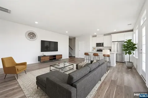 3 Arnold Drive Wood Ridge NJ 07075