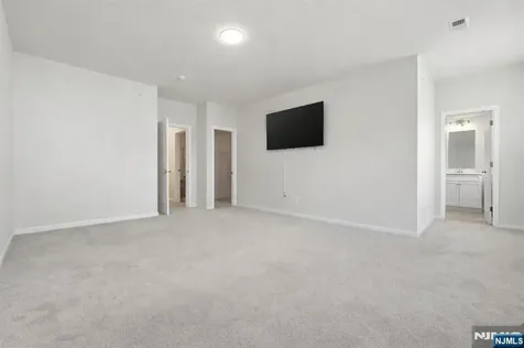 3 Arnold Drive Wood Ridge NJ 07075