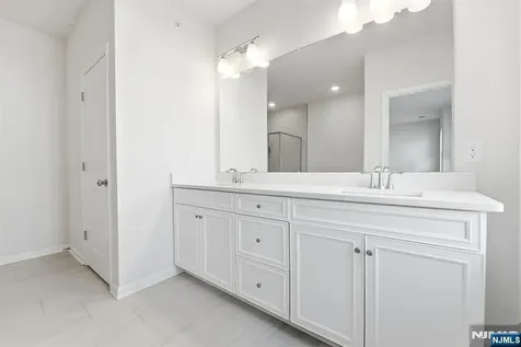 3 Arnold Drive Wood Ridge NJ 07075