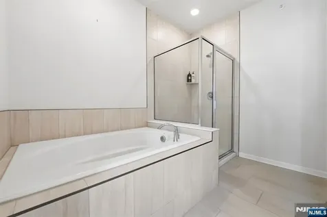 3 Arnold Drive Wood Ridge NJ 07075