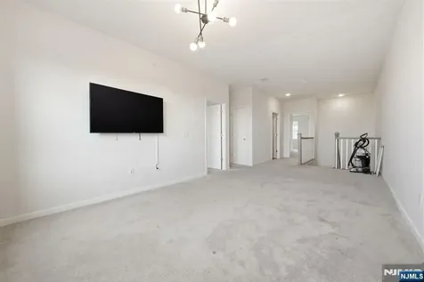 3 Arnold Drive Wood Ridge NJ 07075