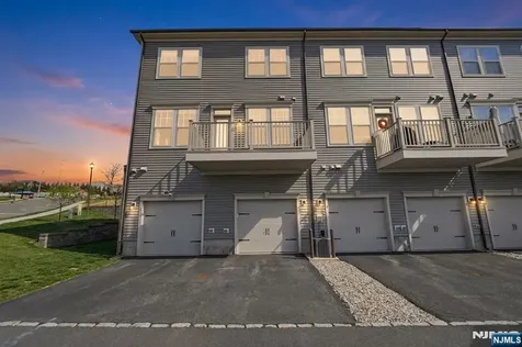 3 Arnold Drive Wood Ridge NJ 07075