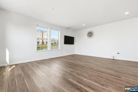 3 Arnold Drive Wood Ridge NJ 07075