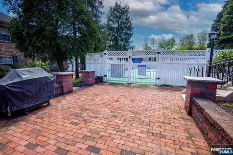 30 E Maple Teaneck NJ 07666
