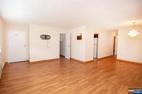30 E Maple Teaneck NJ 07666