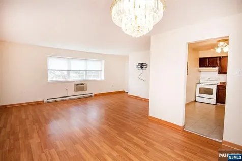 30 E Maple Teaneck NJ 07666