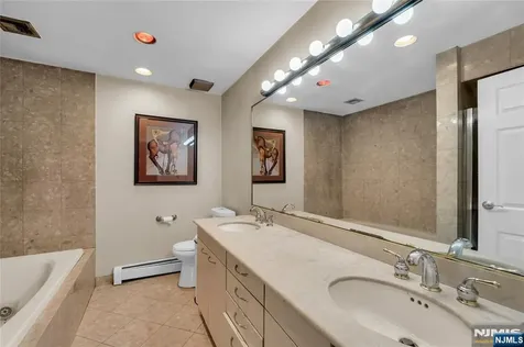 8C Cove Lane North Bergen NJ 07047