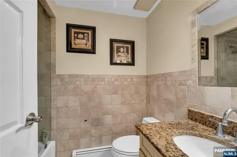 8C Cove Lane North Bergen NJ 07047