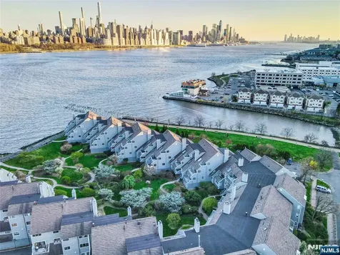 8C Cove Lane North Bergen NJ 07047