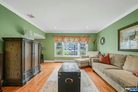 4 Salter Drive Montville Township NJ 07045