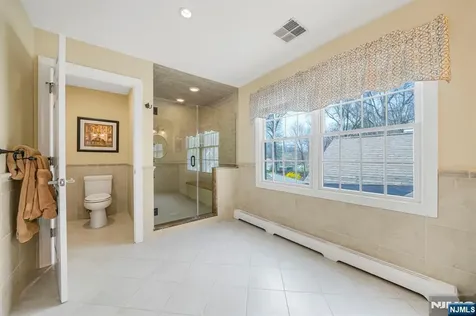 4 Salter Drive Montville Township NJ 07045