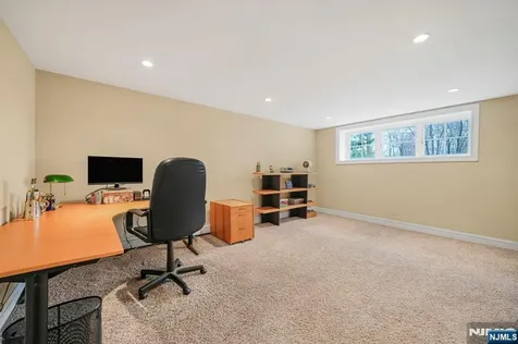 4 Salter Drive Montville Township NJ 07045
