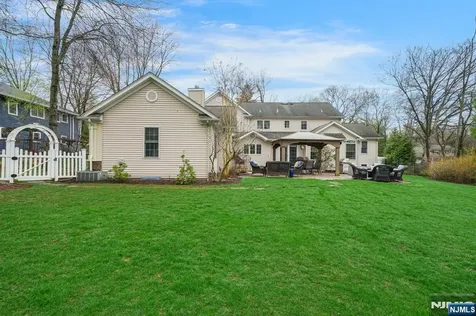 4 Salter Drive Montville Township NJ 07045