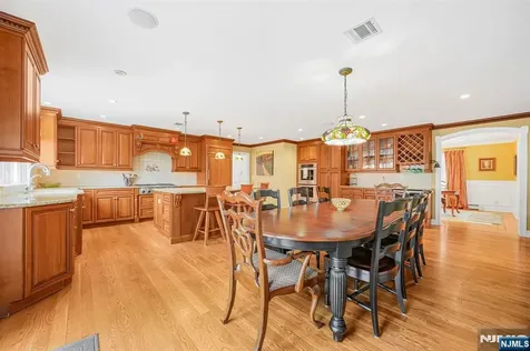 4 Salter Drive Montville Township NJ 07045