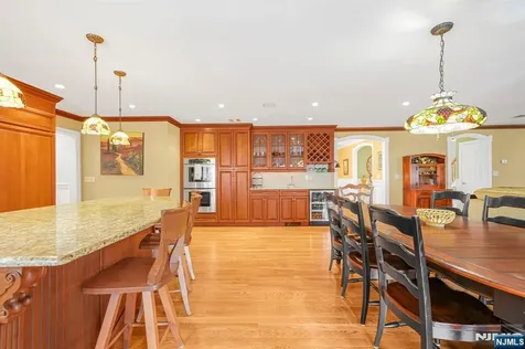 4 Salter Drive Montville Township NJ 07045