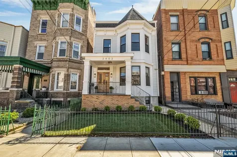 2602 Palisade Avenue Weehawken NJ 07086