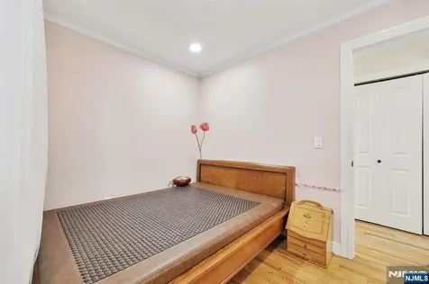 421 Lafayette Avenue Cliffside Park NJ 07010