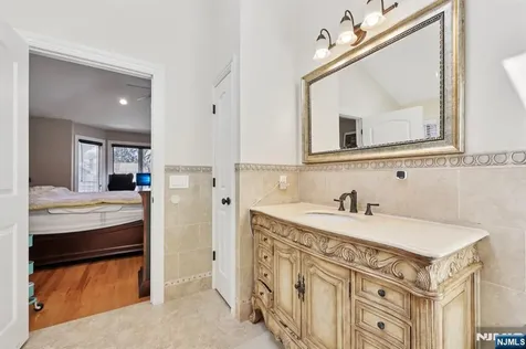 421 Lafayette Avenue Cliffside Park NJ 07010